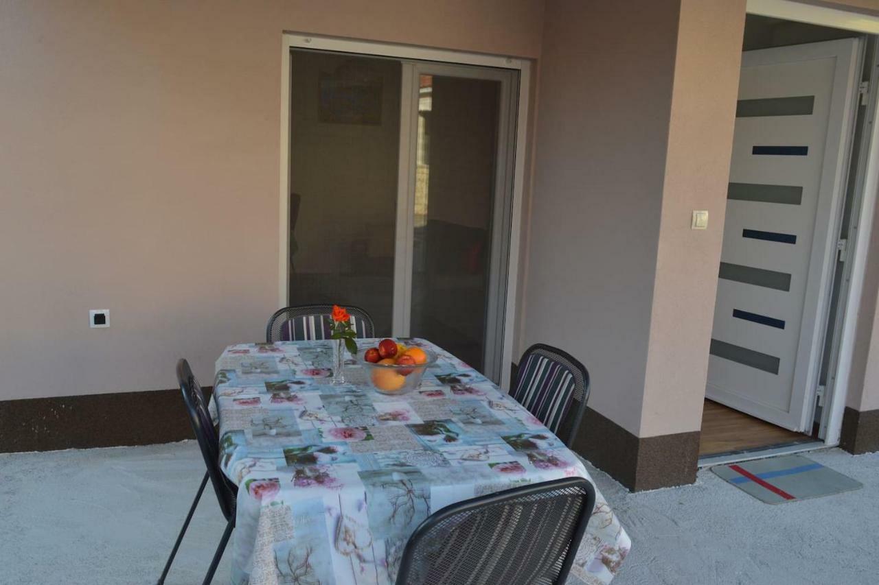 Fourm Apartment Bibinje Bagian luar foto