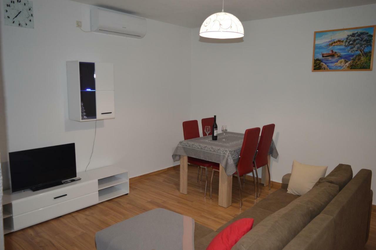 Fourm Apartment Bibinje Bagian luar foto