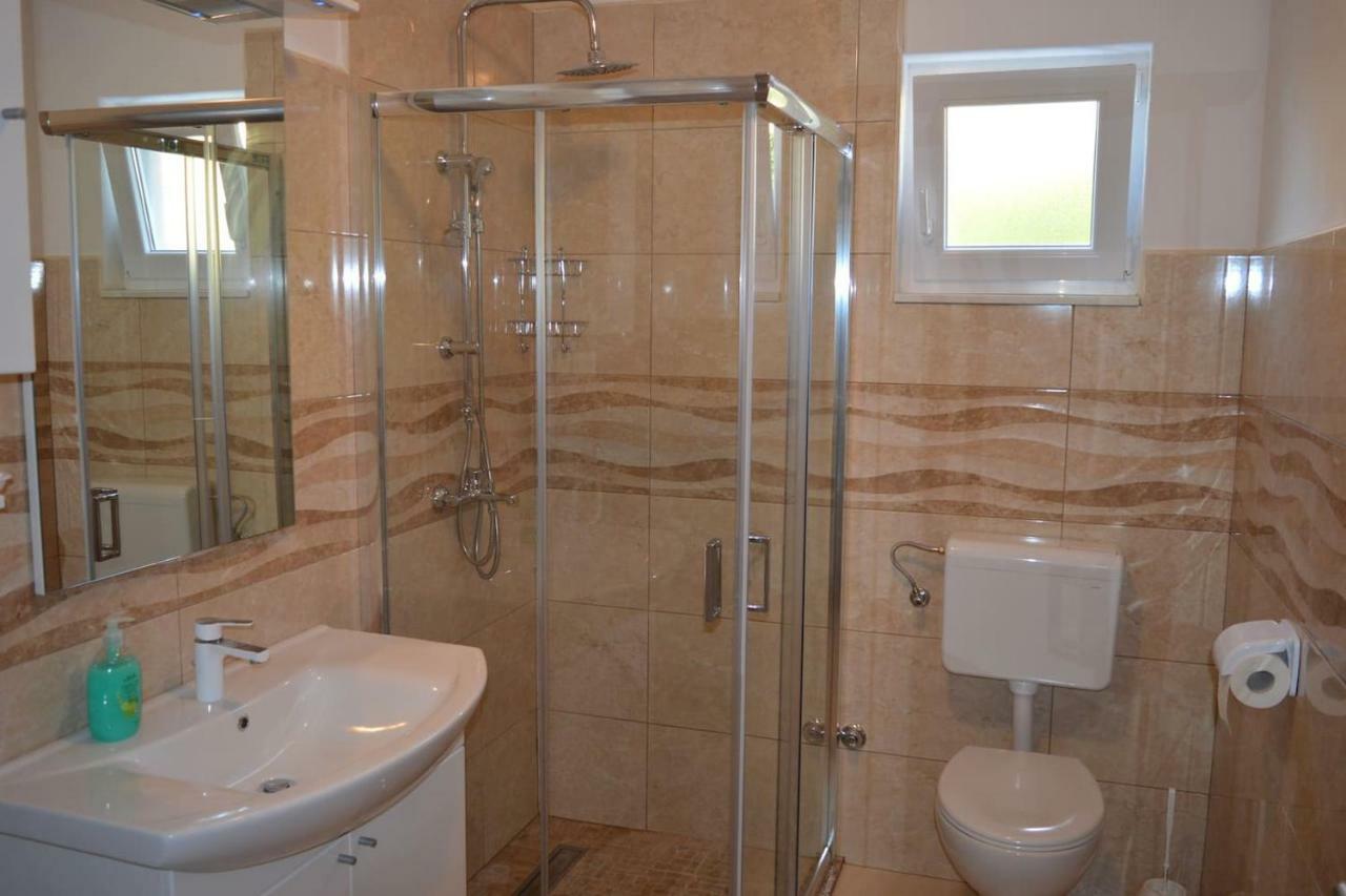 Fourm Apartment Bibinje Bagian luar foto