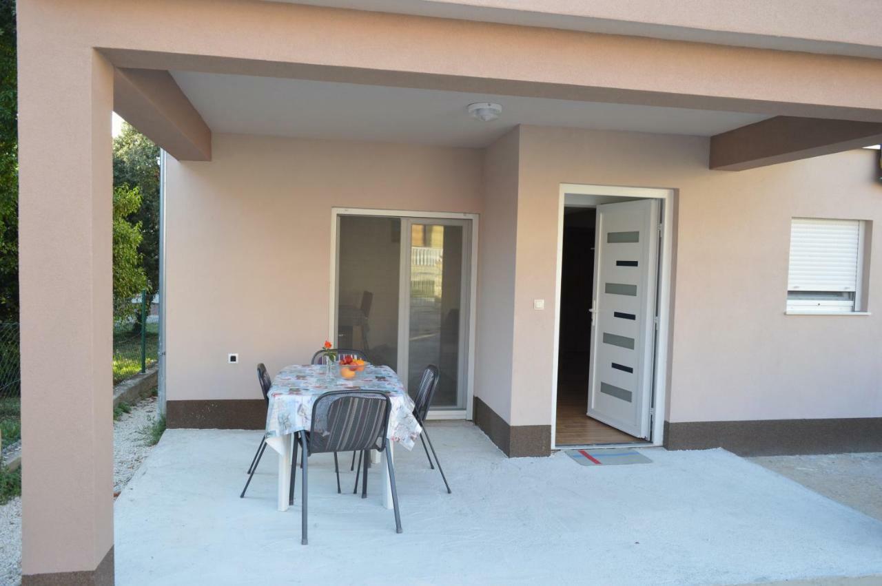 Fourm Apartment Bibinje Bagian luar foto