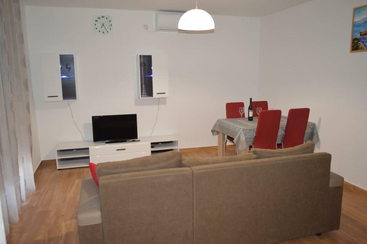 Fourm Apartment Bibinje Bagian luar foto