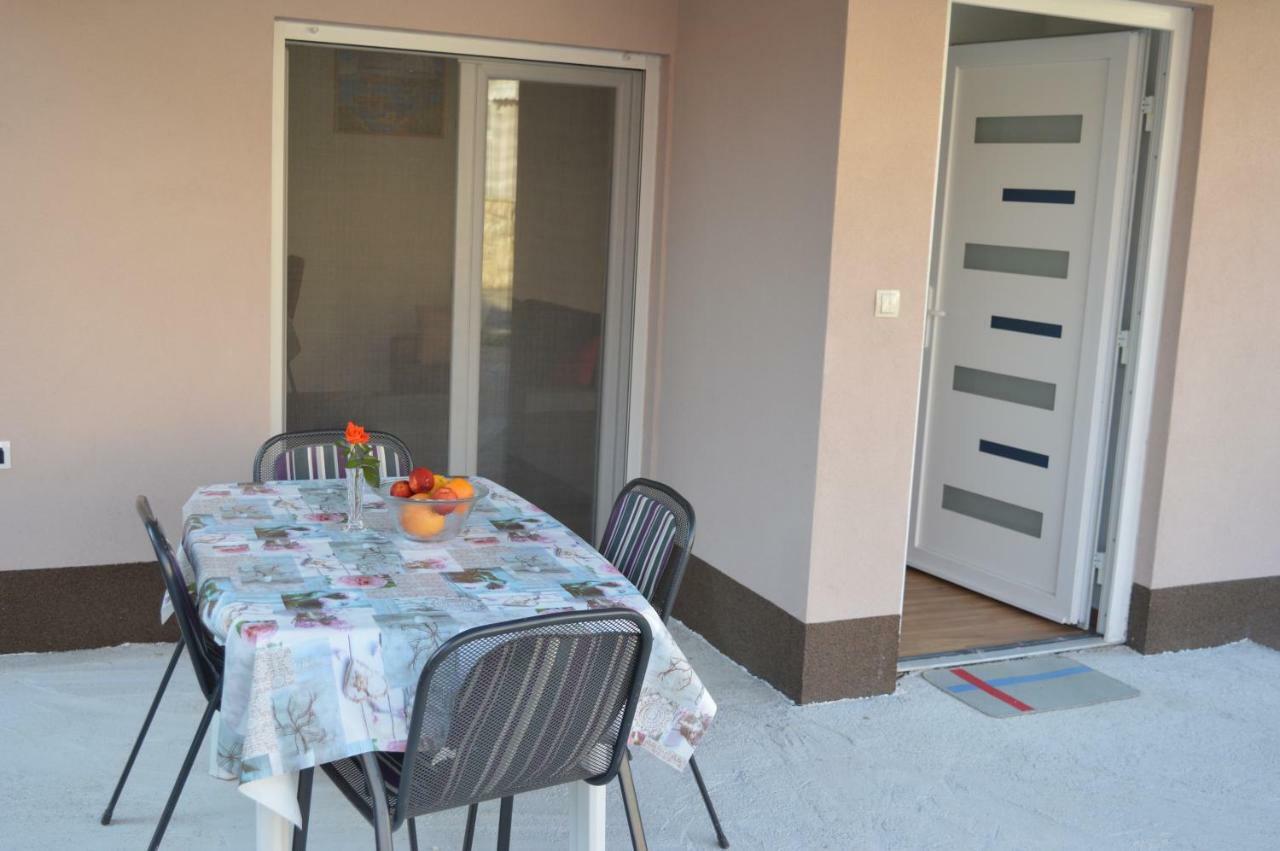 Fourm Apartment Bibinje Bagian luar foto