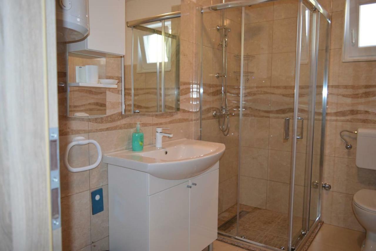 Fourm Apartment Bibinje Bagian luar foto