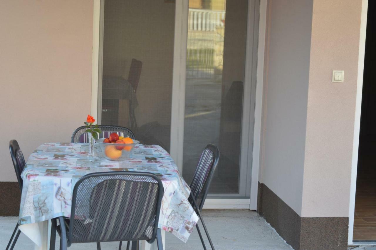 Fourm Apartment Bibinje Bagian luar foto